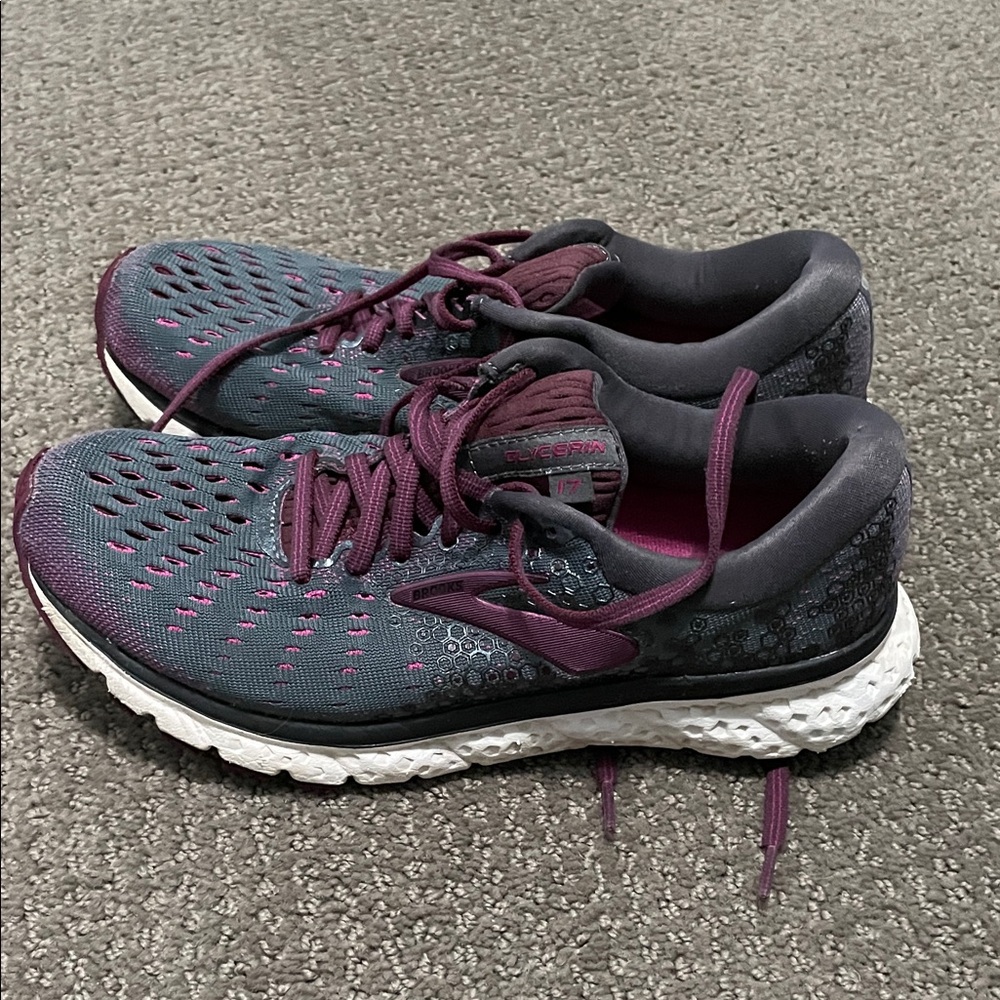 Brooks Women's Glycerine 17 Running Shoes - Dark Grey and Purple